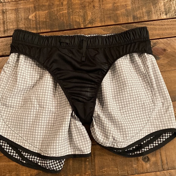 Nike Dri-Fit Shorts - Picture 6 of 6